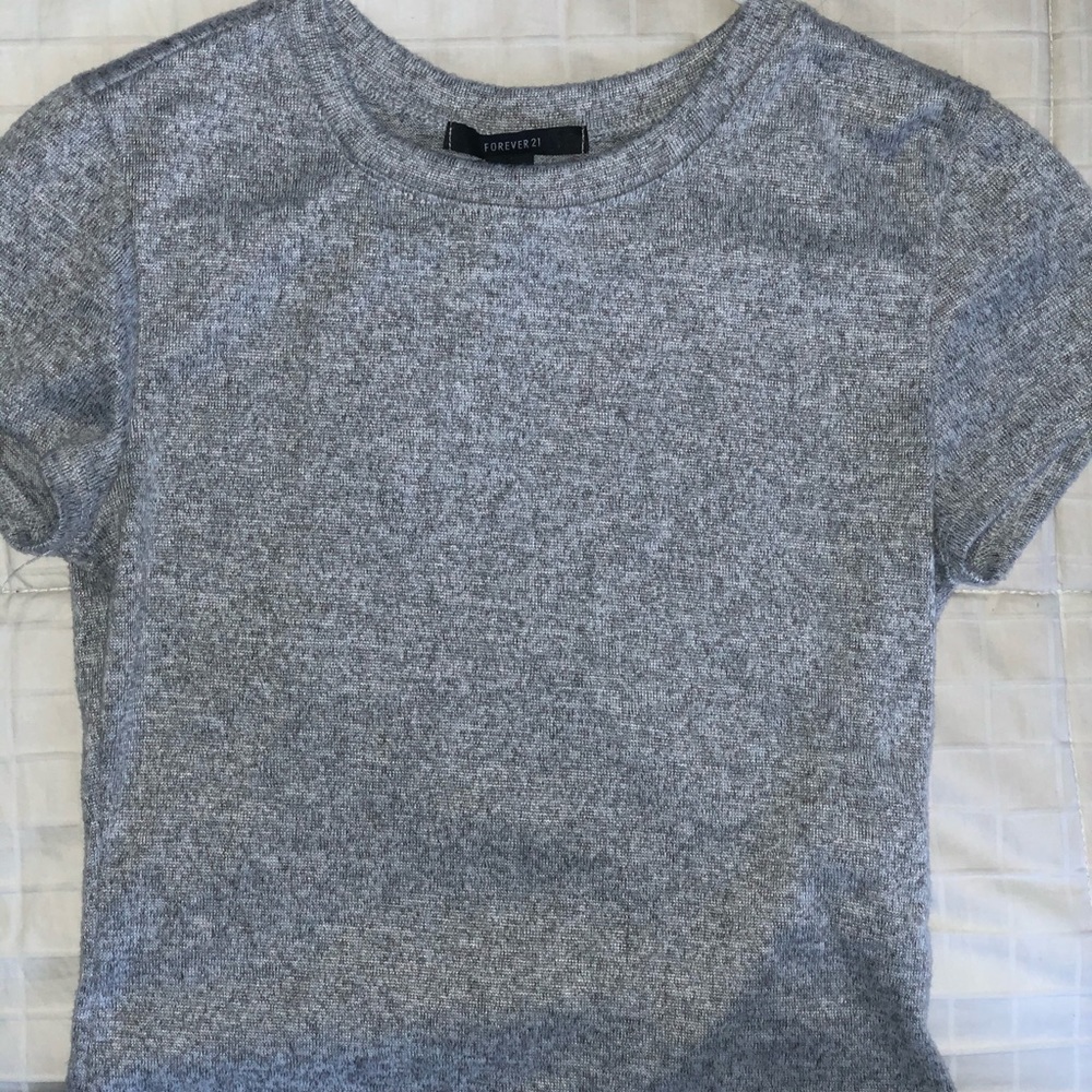 Forever 21 plain grey shirt
